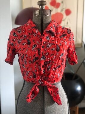 Fred Perry Vintage Amy Winehouse Red Bandana Paisley Pinup Top UK 10/ US 6